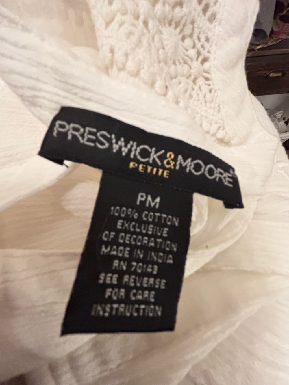 Preswick & Moore White Crochet-Trim Cotton Blouse- Medium Petite - Picture 7 of 7